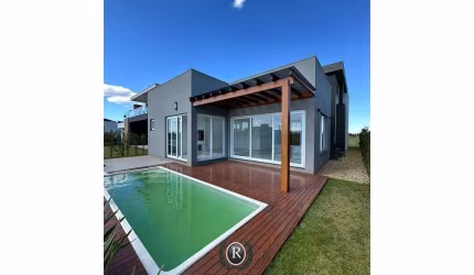 Casa 3 suítes a venda Reserva das Águas Torres