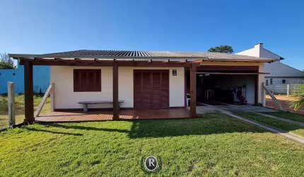 Casa 02 dormitórios venda em Torres