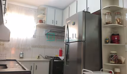 Apartamento em Conjunto Residencial José Bonifácio  -  São Paulo