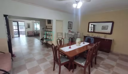 Casa em Mirandópolis  -  São Paulo