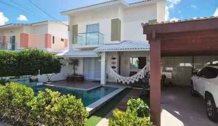 Casa duplex a venda com 260m2 de área construída, 4 quartos em Buraquinho - Lauro de Freitas/Ba