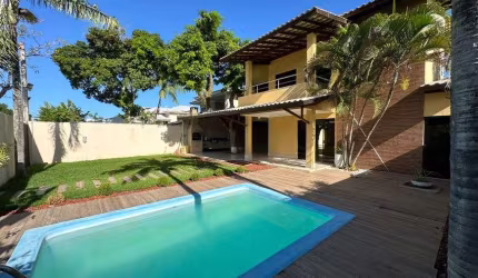 Casa duplex em condomínio com 5 dormitórios, suites no cond. Villas do Joanes / Lauro de Freitas BA