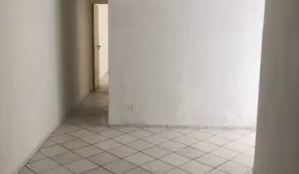 Cód. 170 Mata Escura 2/4 com Varanda no Cond. Santa Edwiges