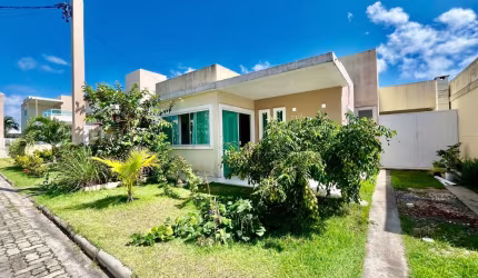 Cód. 293 Abrantes Casa com 3/4 com suíte e área Garden Reformada