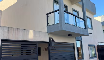 Cód. 287 Casa com 3 suítes e Piscina Privativa no Miragem