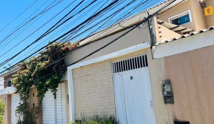 Cód. 535 Ipitanga Casa 2 suítes Reformada com Varanda