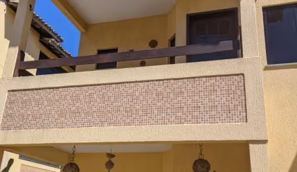 Cód. 262 Stella Maris Casa 3/4 com suíte e 4 Varandas Perto da Praia