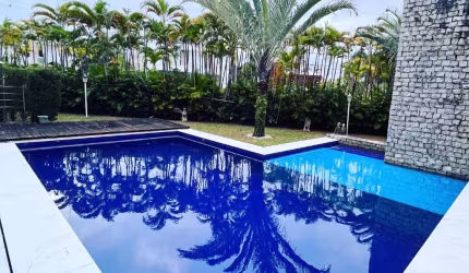 Cód. 484/10105 Casa Reformada com 5 suítes e 6 Vagas em Alphaville II
