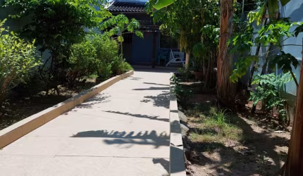 Cód. 260 Stella Maris Casa Triplex com 4/4 sendo 2 suítes