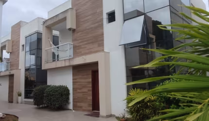 Cód. 259 Lauro Casa 4/4 sendo 3 suítes e 3 Vagas Cobertas