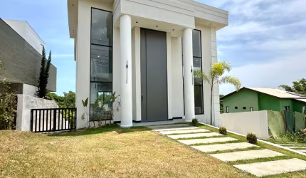 Casa no Alphaville Litoral Norte 2- 4/4