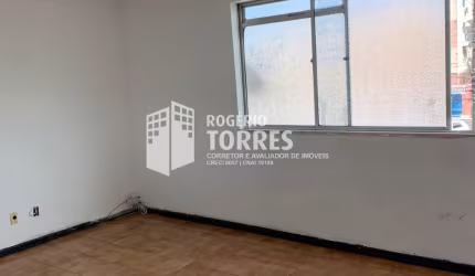 Apartamento a venda de 2/4 com dependência no Vale dos Lagos