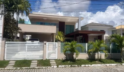 Cód. 561 Lauro Casa Reformada com 4 suítes, Piscina, Churrasqueira e 6 Vagas