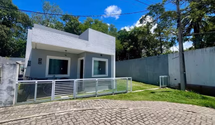 Cód. 272 Abrantes Casa 2/4 Reformada com área de Terreno