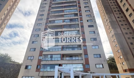 Apartamento a venda de 3/4, 1 suíte, varanda gourmet e 2 garagens na PARALELA