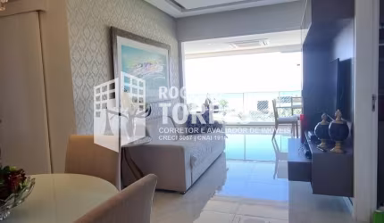 Apartamento a venda de 3/4, 2 suítes, varanda gourmet com vista mar e 2 garagens no PITUAÇU