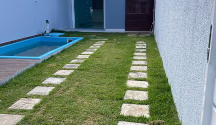 Cód. 8006 Arembepe Casa com 2/4 com suíte e Piscina