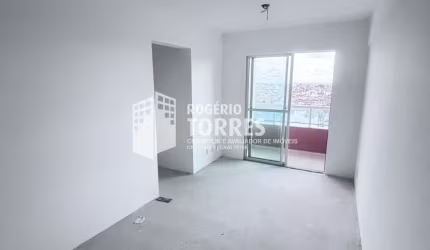 Apartamento a venda de 3/4, 1 suíte, varanda e 1 garagem em ITAPUÃ
