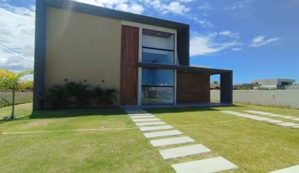 Casa em condomínio fechado em Barra do Jacuípe