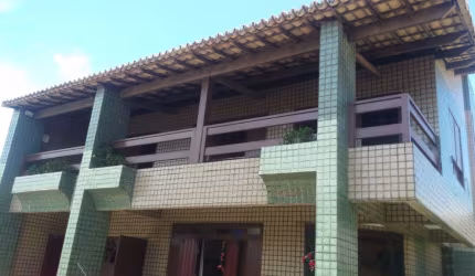 Cód. 541 Itapuã Mansão com 5/4 sendo 3 suítes e 6 Vagas