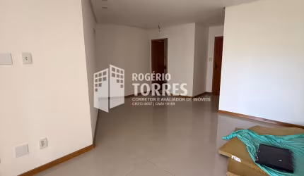 Apartamento de locação de 3/4, 2 suítes, + home office, dependência e 4 garagens na Pituba