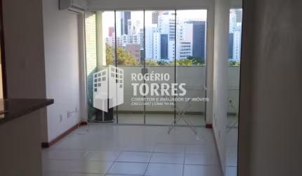 Apartamento a venda de 2/4, varanda e 1 garagem no STIEP