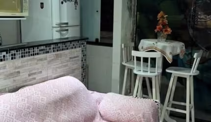 Cód. 250 Garcia Casa com 2/4 e Piscina Privativa