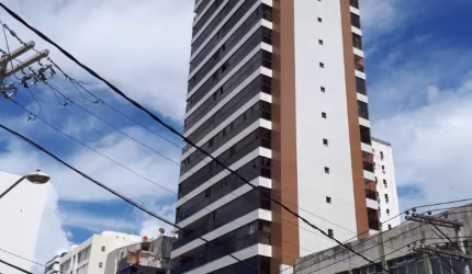 Cód. 401/3232 Ondina 3 suítes Reformado e 4 Vagas Cobertas