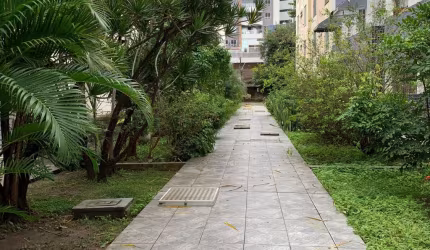 Cód. 418/15084 Costa Azul 2/4 com suíte Reformado e Nascente