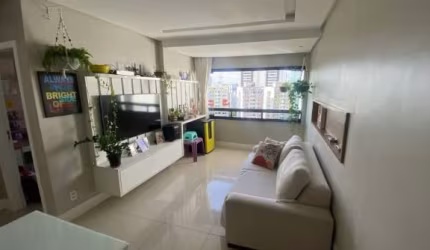 Cód. 294 Imbui 2/4 com suíte Reformado Andar Alto e Nascente