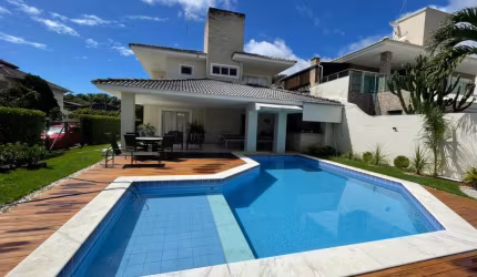 Casa em condomínio Estrada do Coco