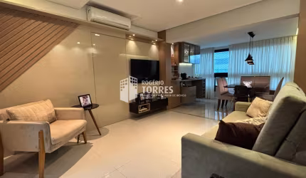 Apartamento a venda de 3/4, sendo1 suíte, SEMI MOBILIADO e ANDAR ALTO, 1 garagem na PARALELA
