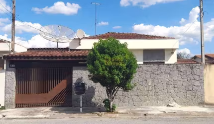 Casa com 3 quartos à Venda, Vila Rica - Pindamonhangaba