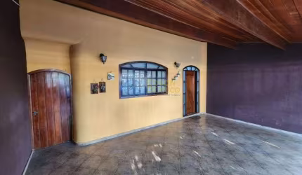 Sobrado com 4 dormitórios à venda, 249 m² por R$ 585.000,00 - Jardim Santa Luzia - Pindamonhangaba/SP