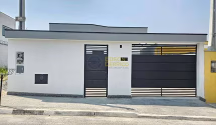 Casa com 3 dormitórios à venda, 108 m² por R$ 600.000,00 - Loteamento Residencial e Comercial Flamboyant - Pindamonhangaba/SP