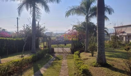 Chácara com 4 dormitórios à venda, 3000 m² por R$ 1.390.000,00 - Parque Lago Azul - Pindamonhangaba/SP