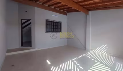 Sobrado com 2 dormitórios à venda, 105 m² por R$ 389.900 - Mombaça - Pindamonhangaba/SP