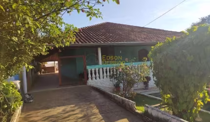 Chácara com 3 dormitórios à venda, 2140 m² por R$ 780.000 - Goiabal - Pindamonhangaba/SP