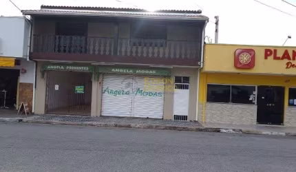 Sobrado com 4 dormitórios à venda, 192 m² por R$ 750.000,00 - Conjunto Habitacional Terra dos Ipês I (Norte) - Pindamonhangaba/SP