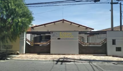 Casa com 3 dormitórios à venda, 233 m² por R$ 690.000,00 - Santana - Pindamonhangaba/SP