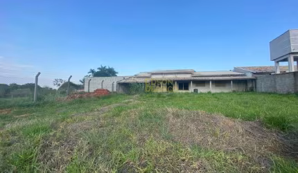 Chácara com 2 dormitórios à venda, 1230 m² por R$ 998.000,00 - Centro - Tremembé/SP