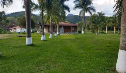 Sítio à venda, 10000 m² por R$ 1.060.000,00 - Graminha - Pindamonhangaba/SP