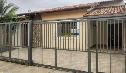 Casa com 3 dormitórios à venda, 153 m² por R$ 640.000,00 - Crispim - Pindamonhangaba/SP