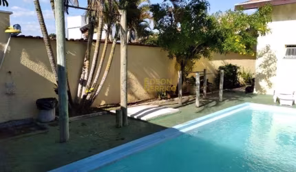Casa com 4 dormitórios à venda, 353 m² por R$ 1.280.000,00 - Jardim Residencial Doutor Lessa - Pindamonhangaba/SP
