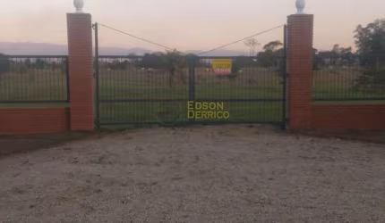 Chácara à venda, 35000 m² por R$ 1.250.000,00 - Cruz Grande - Pindamonhangaba/SP
