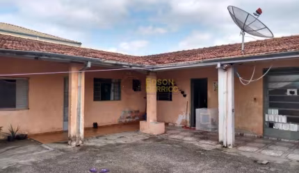 Casa com 3 dormitórios à venda, 212 m² por R$ 370.000,00 - Vila Rica - Pindamonhangaba/SP