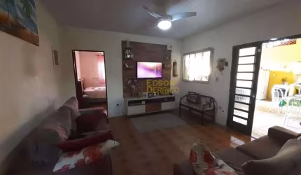 Casa com 2 dormitórios à venda, 145 m² por R$ 380.000,00 - Cidade Nova - Pindamonhangaba/SP