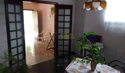 Casa com 2 dormitórios à venda, 136 m² por R$ 230.000,00 - Jardim Eloyna - Pindamonhangaba/SP