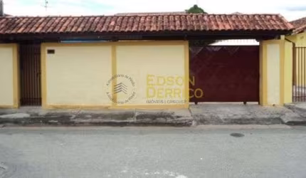 Sobrado com 2 dormitórios à venda, 132 m² por R$ 320.000,00 - Residencial e Comercial Cidade Morumbi - Pindamonhangaba/SP