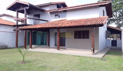 Sobrado com 3 dormitórios à venda, 213 m² por R$ 900.000,00 - Jardim Residencial Doutor Lessa - Pindamonhangaba/SP